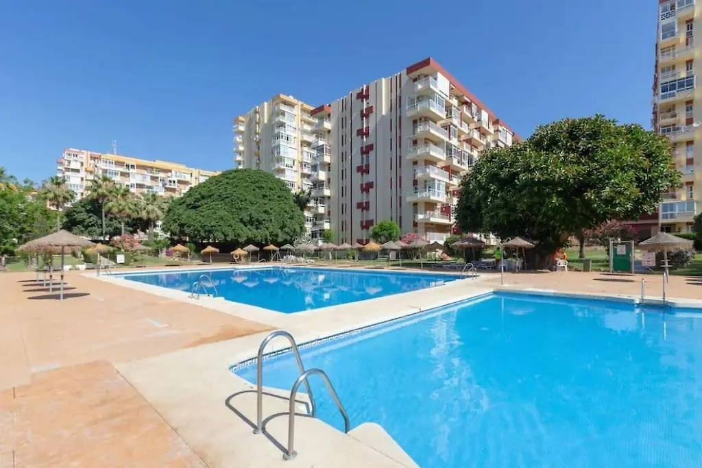 Luxurious 1 Bed Apartment With 5 Pools & Gardens. Benalmádena